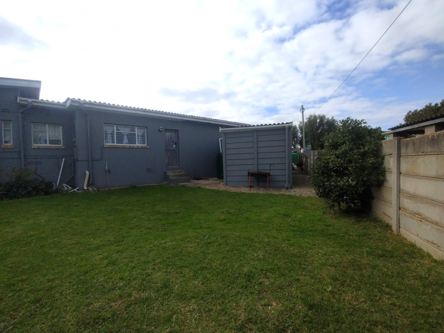 4 Bedroom Property for Sale in Humansdorp Eastern Cape